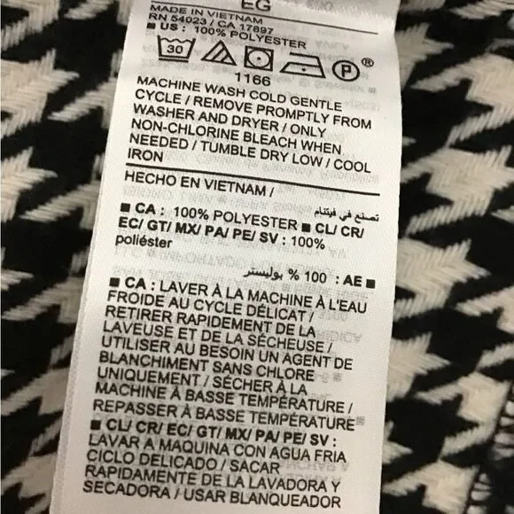 Old Navy Black & Whitee Houndstooth Coat New Size XL
